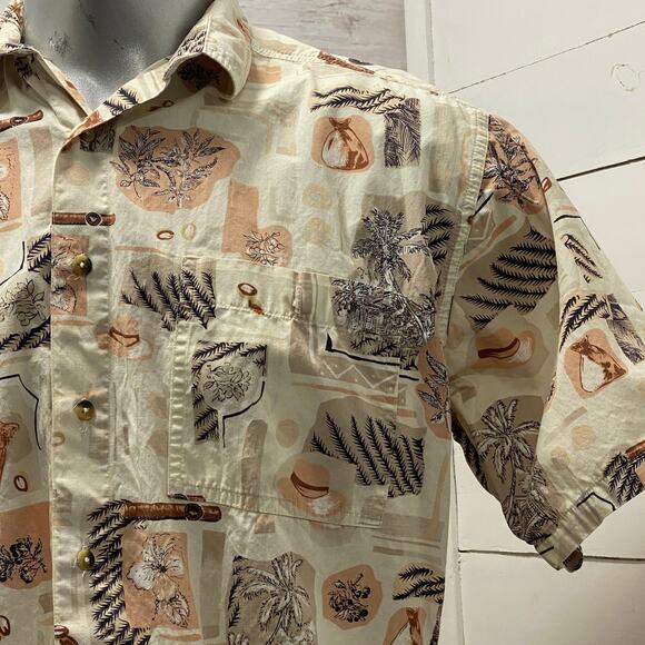 Weekender Traveler Camp Shirt Short Sleeve Button Down Cigar Smoker Print L - Picture 3 of 8